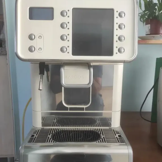https://espressoparca.com/urun/ikinci-el-faema-espresso-makinesi