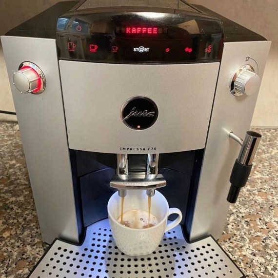 https://espressoparca.com/urun/ikinci-el-jura-impressa-f70-espresso-kahve-makinesi